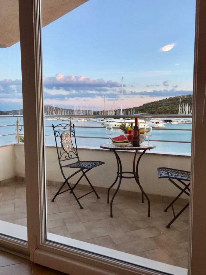 Apartments Villa Marina Rogoznica  Eksteriør bilde